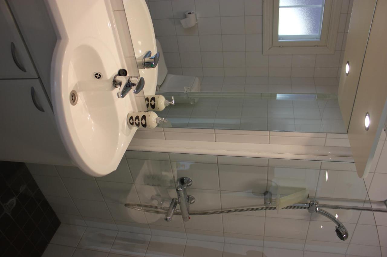 Lyhdyn Tila Hotel Каарина Екстериор снимка
