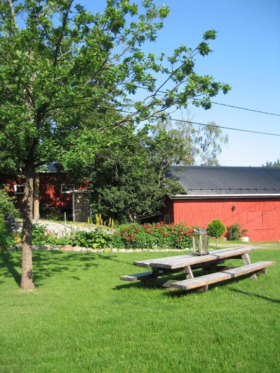 Lyhdyn Tila Hotel Каарина Екстериор снимка